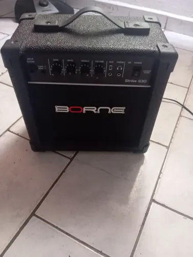 Amplificador borne Strike g30 (Nunca usado)