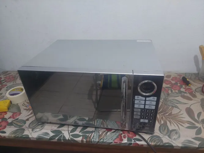 Micro-ondas Philco PME31 com defeito - para conserto ou peças