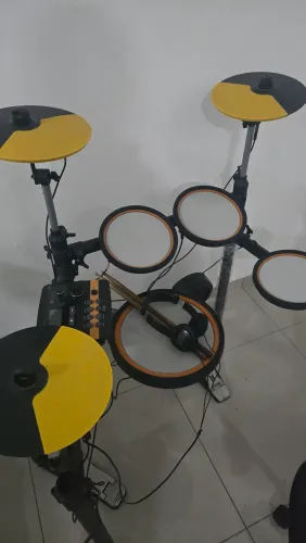 Bateria Eletrônica Nagano Tech Family com Pads Sensíveis e Som Top