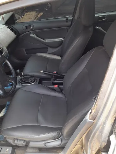 Honda Civic Sedan LX 1.7 16V 115cv Mec. 4P 2003