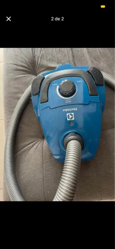 Aspirador de pó 200$