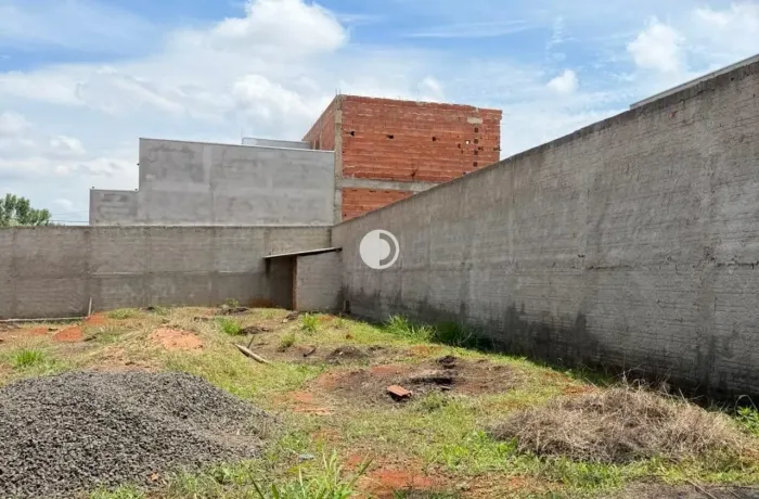 Terreno à Venda no Jardim dos Lagos 2 em Nova Odessa 200 m² REF: 206