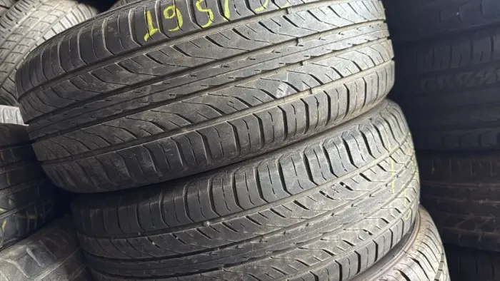Pneu XBri 195/55/15 70 % vida util
