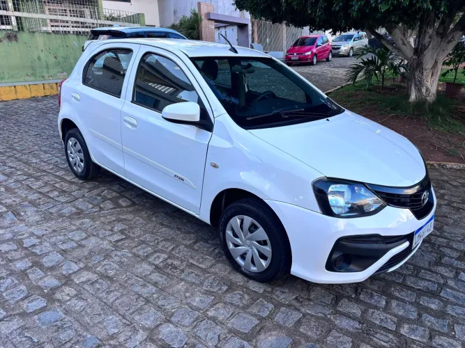 Toyota Etios X 1.3 Flex 16V 5P Aut. 2020