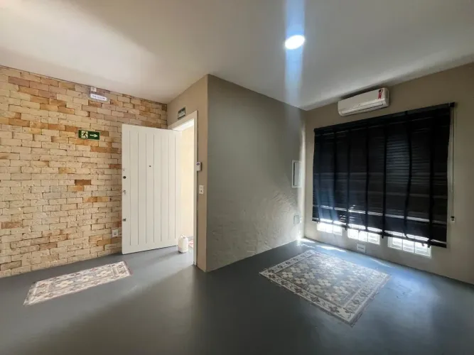 Casa para alugar, 141 m² por R$ 7.900,00/mês - Fundinho - Uberlândia/MG