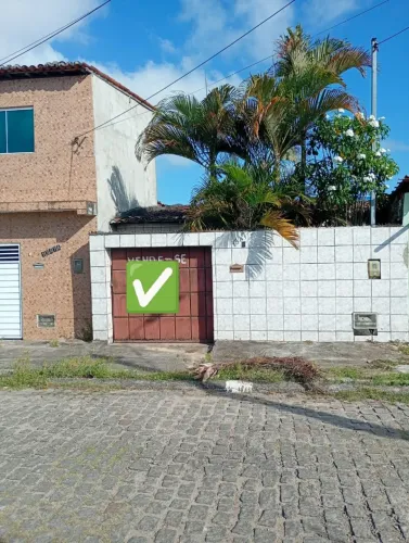 Casa na Zn(vale dourado/parque dos coqueiros)