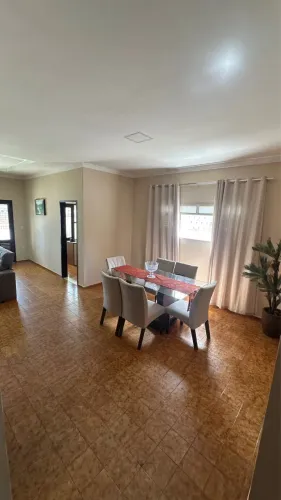 Alugo a melhor casa do bairro dos estados 
