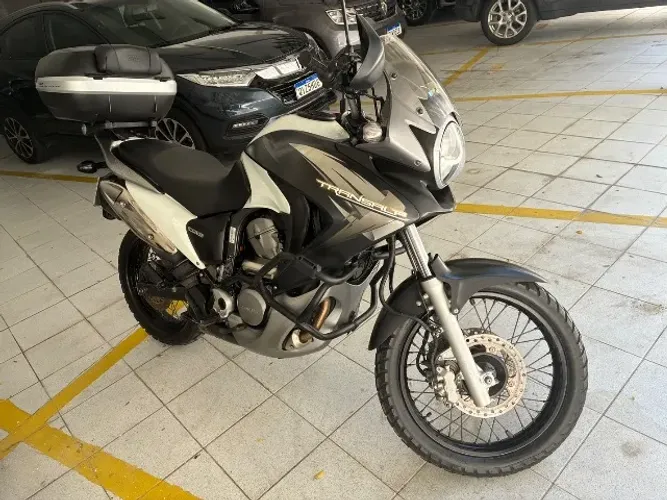 Honda XL TRANSALP 700 2014 com 6000Km