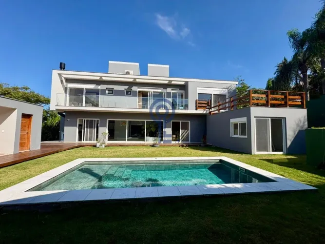 Casa em Condomínio 4 Suites no Porto da Lagoa