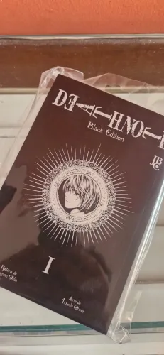 MANGÁ DE "DEATH NOTE" EDIÇÃO BLACK BEM CONSERVADO