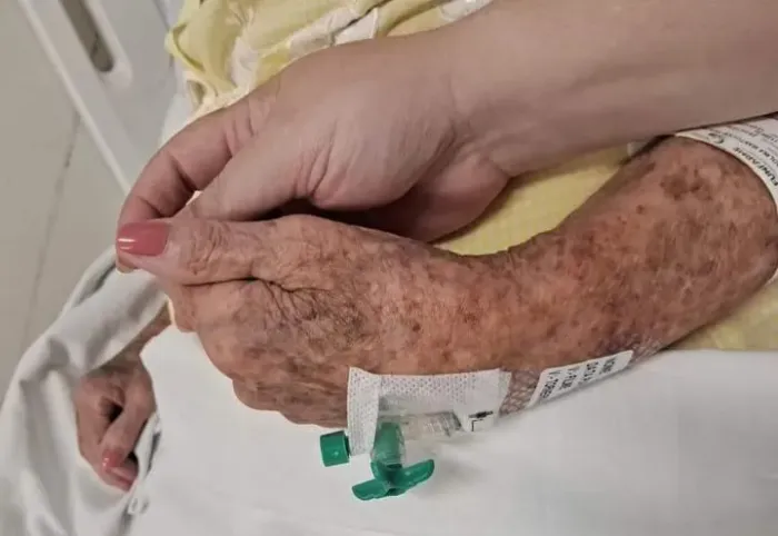 Cuidadora de pacientes em hospitais em Rio Preto SP