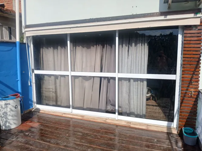 Toldo retratil
