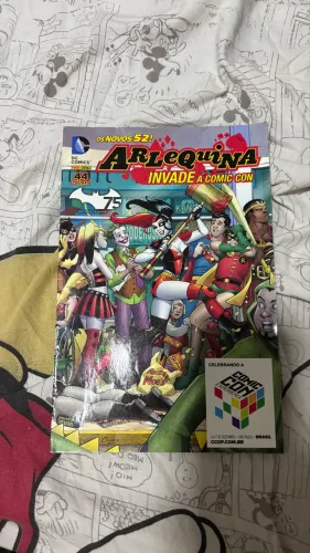 Arlequina Invade A Comic Con - Os Novos 52 De Panini Pela Panini Comics (2014) (Usado)