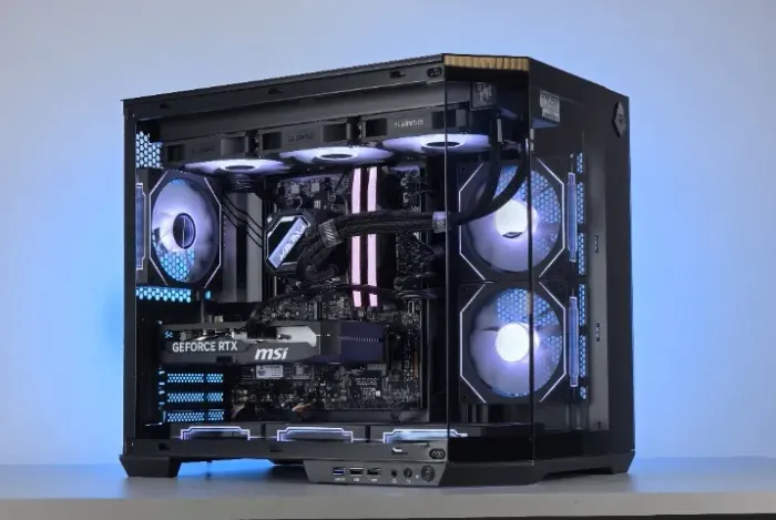 PC Gamer Ryzen 7 7800X3D (AM5) + RTX 5060Ti + 16GB DDR5