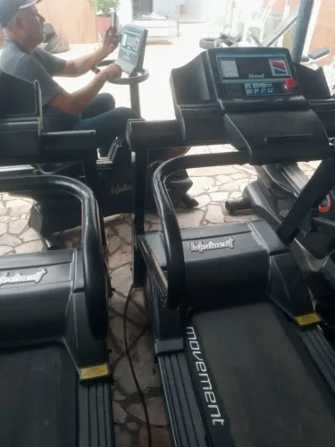 2 esteiras elétricas