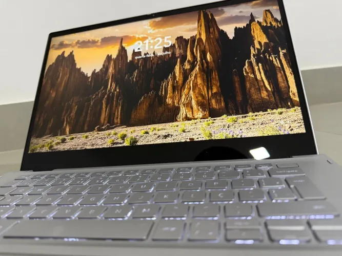 PRECAO Notebook Dell 2-in-1 | i7 | 8gb | 480gb ssd