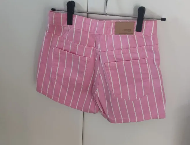 Lote 9 peças roupas infantis,uma de brinde.