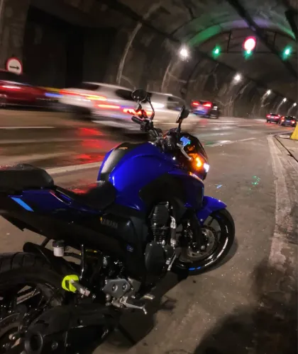 Fz250 azul 