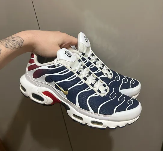 Tênis Nike Air Max Plus edição limitada PSG tamanho 42