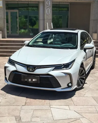 Toyota Corolla Altis Prem. Hybrid 1.8 Flex AUT 2023