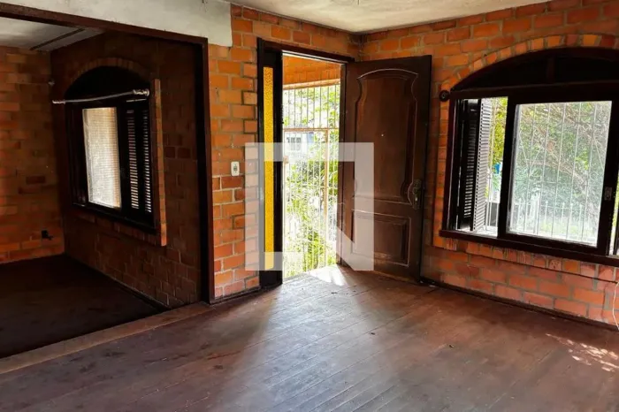 Casa à Venda - Vila Ipiranga, 3 Quartos, 180 m2