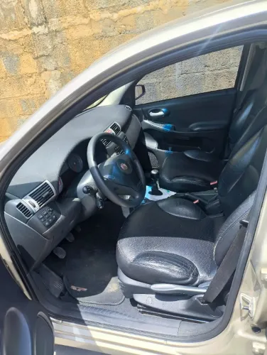 Fiat Stilo 1.8/ 1.8 Connect Flex 8V 5P 2010