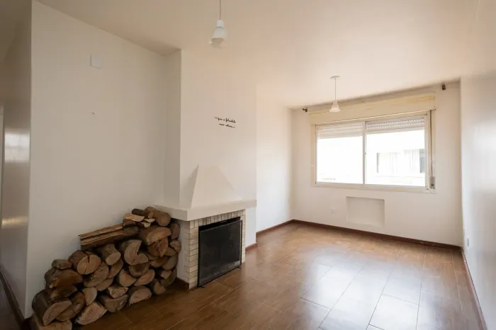 Apartamento de 2 Dormitórios para Aluguel no Centro de Pelotas RS, com Conforto, Praticida