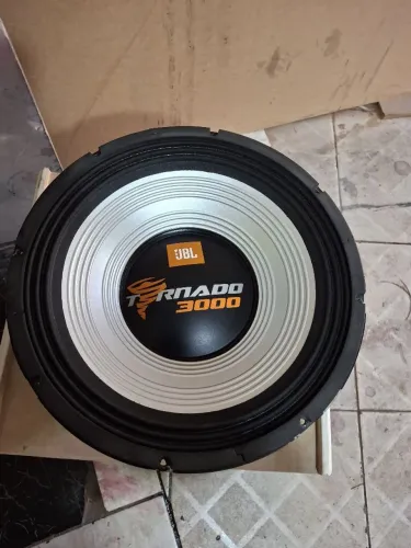 Auto falante tornado 3000 15 polegadas 