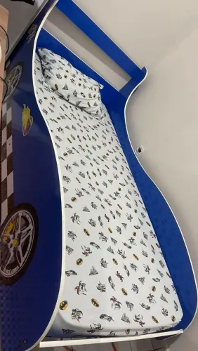 Cama infantil ou para solteiro.
