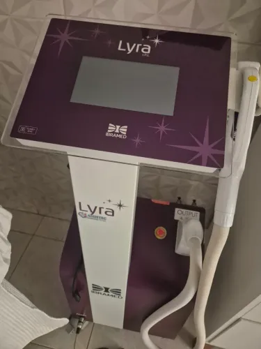 Aparelho de Depilação Luz Pulsada Lyra