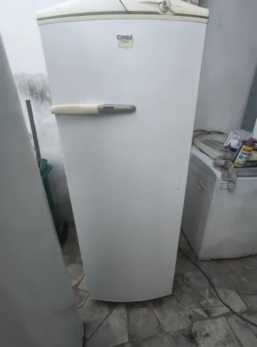 Geladeira 360 litros entrego 