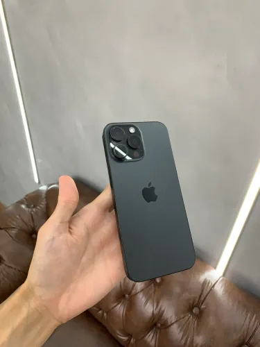 Oportunidade vendo iPhone 16 pro max 