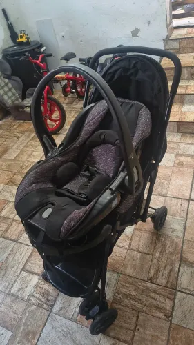 Carinho de bebê+ bebe conforto Cosco