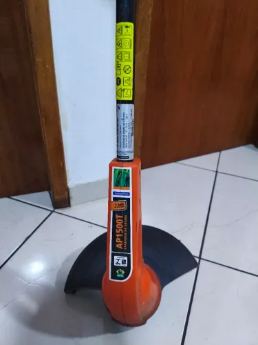 Aparador e cortador grama