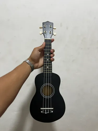 Ukulele Soprano Seminovo