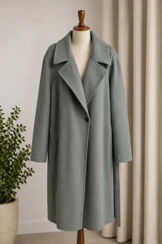 ? Sobretudo Feminino Longo Verde Acinzentado - Elegante e Sofisticado
