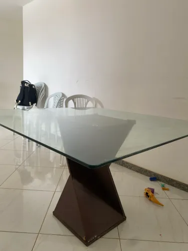 VENDO MESA DE VIDRO