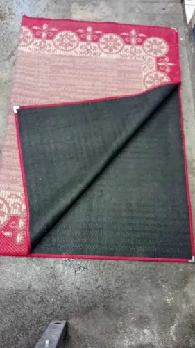 Tapete 2 x 1,5 metros Estampado Sisal  , Com cantos em Aço , Cor Avermelhado 