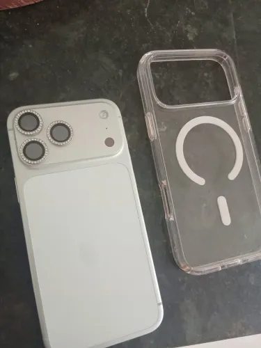 iPhone 17 pro max