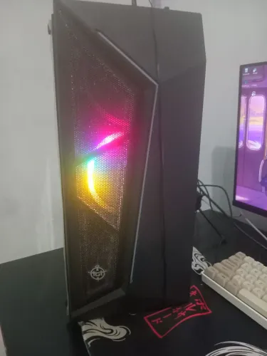 COMPUTADOR GAMER E MONITOR