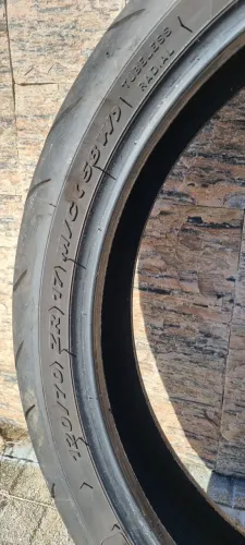 Par de pneu pirelli