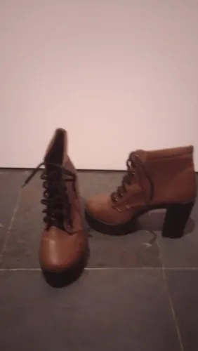 Bota tratorada