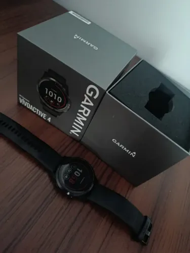 Relógio Garmin Vivoactive 4 music