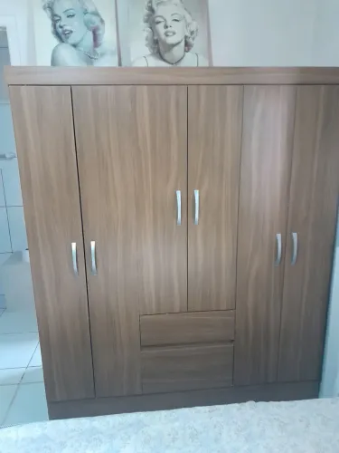 VENDO GUARDA ROUPA