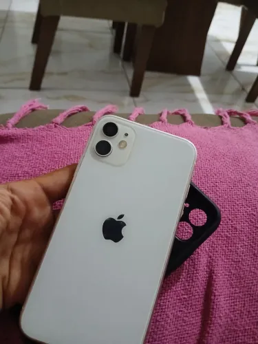 Iphone 11 128gb tela trincada 