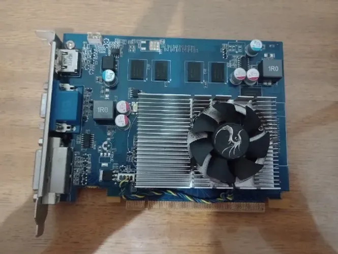 Placa de vídeo 9500gt (funcionando)+9600gt xfx com defeito