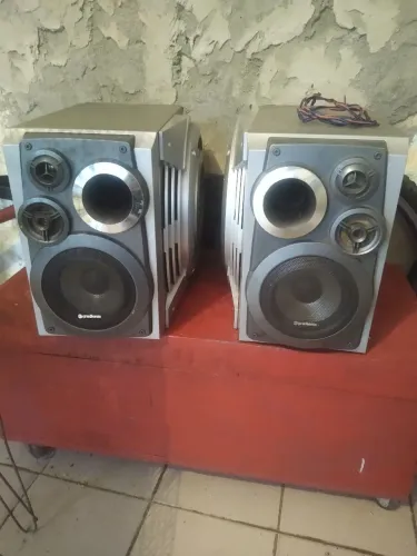 Caixas de som gradiente funcionando