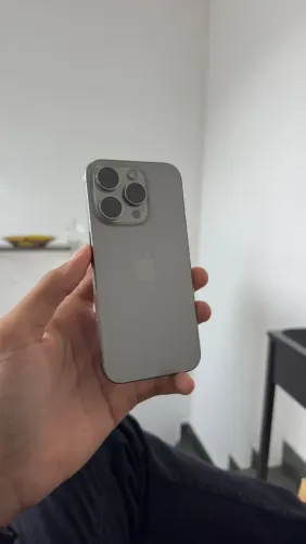 iPhone 15 pro - 128gb