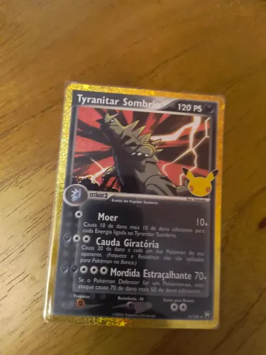 Tyranitar Sombrio 19/109 30 anos borda dourada