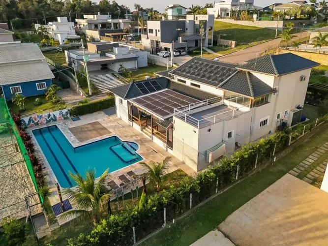 Casa á venda com 5 dormitórios sendo todos suítes - Residencial Colinas Inhandja